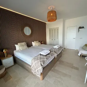 Apartment Amazing Frontline Sea Views Castillo Del Vigia, Torremolinos
